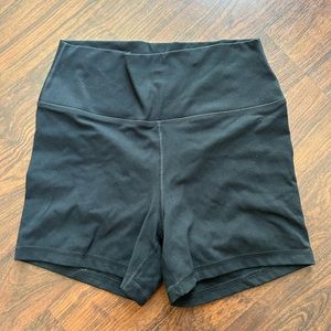 Fleo contour shorts